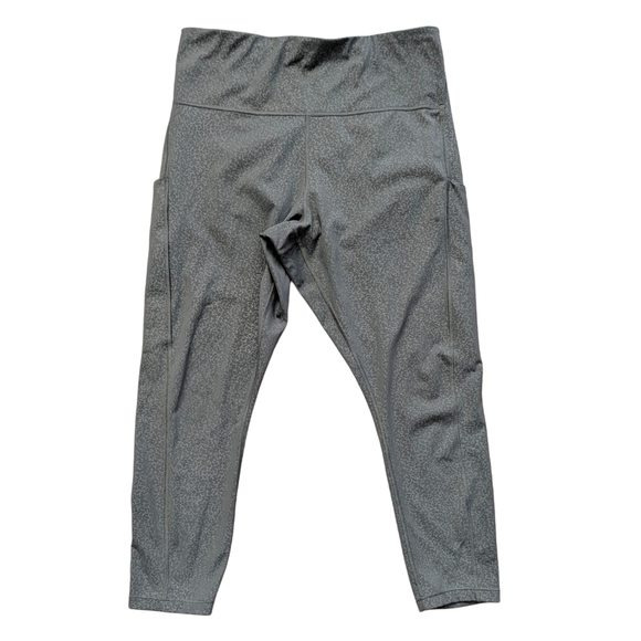 Athleta Pants - Athleta Green Static Ultimate Stash Pocket Textured 7/8 Tight Size 1X